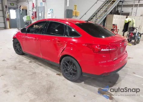 2016 Ford Focus Se z USA, uszkodzony, nr VIN 1FADP3F25GL298938